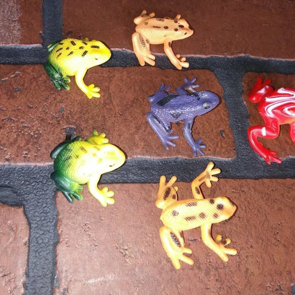 Lot of 6 Jaru Plastic Miniature Frogs 1980s VTG